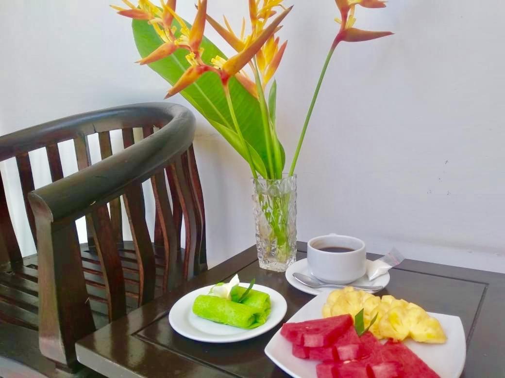 The Celuk Homestay Jimbaran Exterior foto
